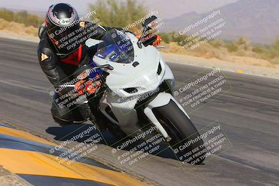 media/Dec-09-2023-SoCal Trackdays (Sat) [[76a8ac2686]]/Turn 3 Inside (1015am)/